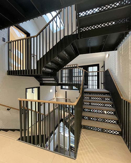 Beaumont Mews Office completes